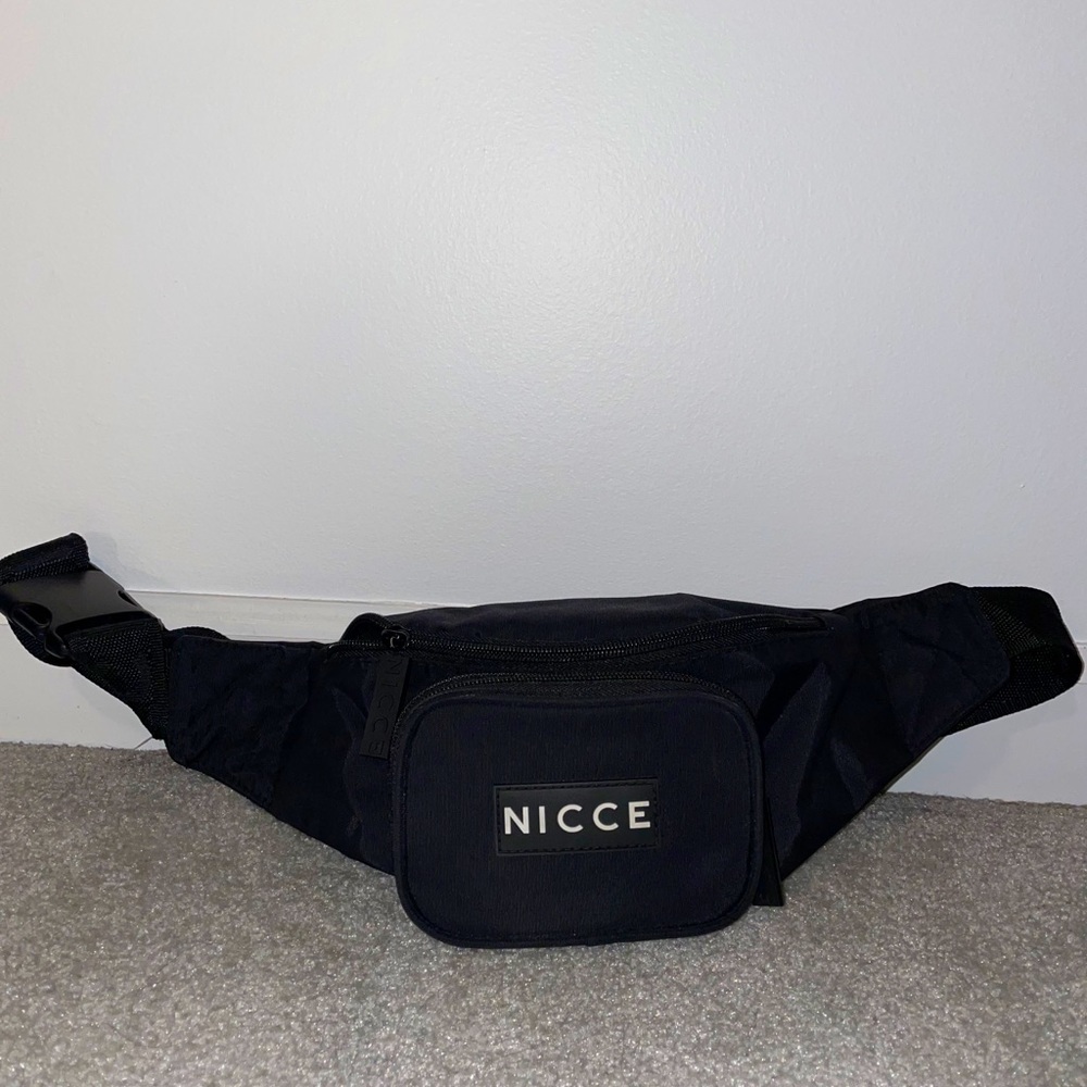 NICCE sling pack